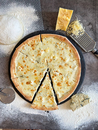 Пицца "Четыре сыра" 30 см